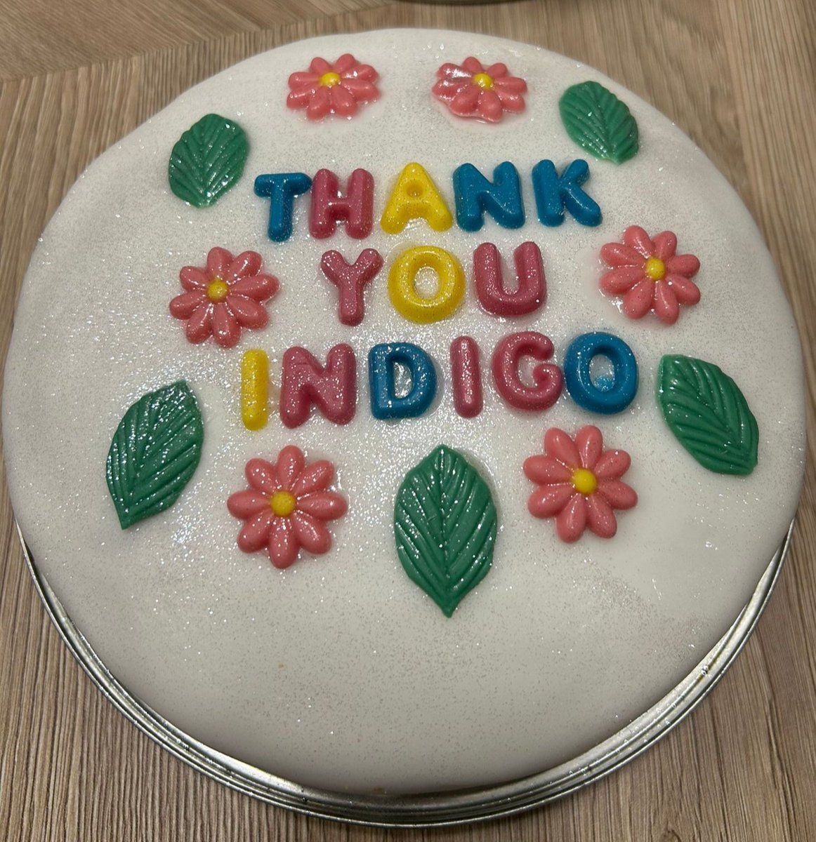What a lovely thank you gift to the staff for all their support, gorgeous cake made by a young person 🤩 #AncoraHouse #CYPMentalHealth