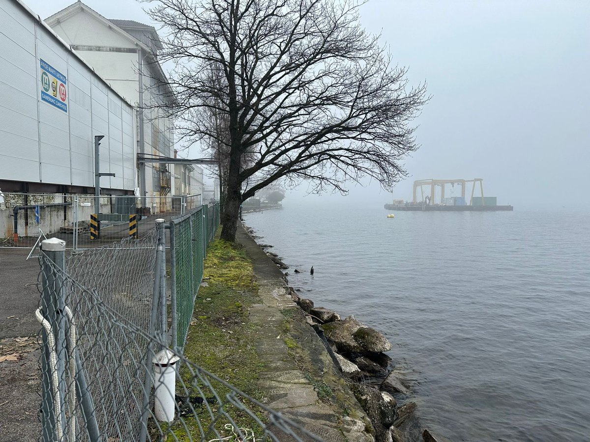 UferiniNein's tweet photo. In Uetikon am See wird es 900 Meter Seezugang für die Bevölkerung geben. In Küsnacht gibt es bereits heute viele Zugangspunkte. Die bestehenden Zugänge sollen aufgewertet und verbessert werden- dafür braucht es keine teure Uferinitiative.

#züriseegnüsse
#uferinitiativenein https://t.co/mDZIpUUGpx