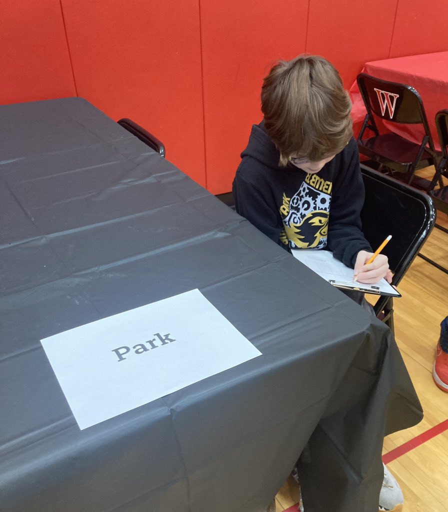 Park Elementary is in Selma today with their robots! #WeAreMG #Robotics <a href="/Miss_Lugar/">Hope Lugar 🌼</a>