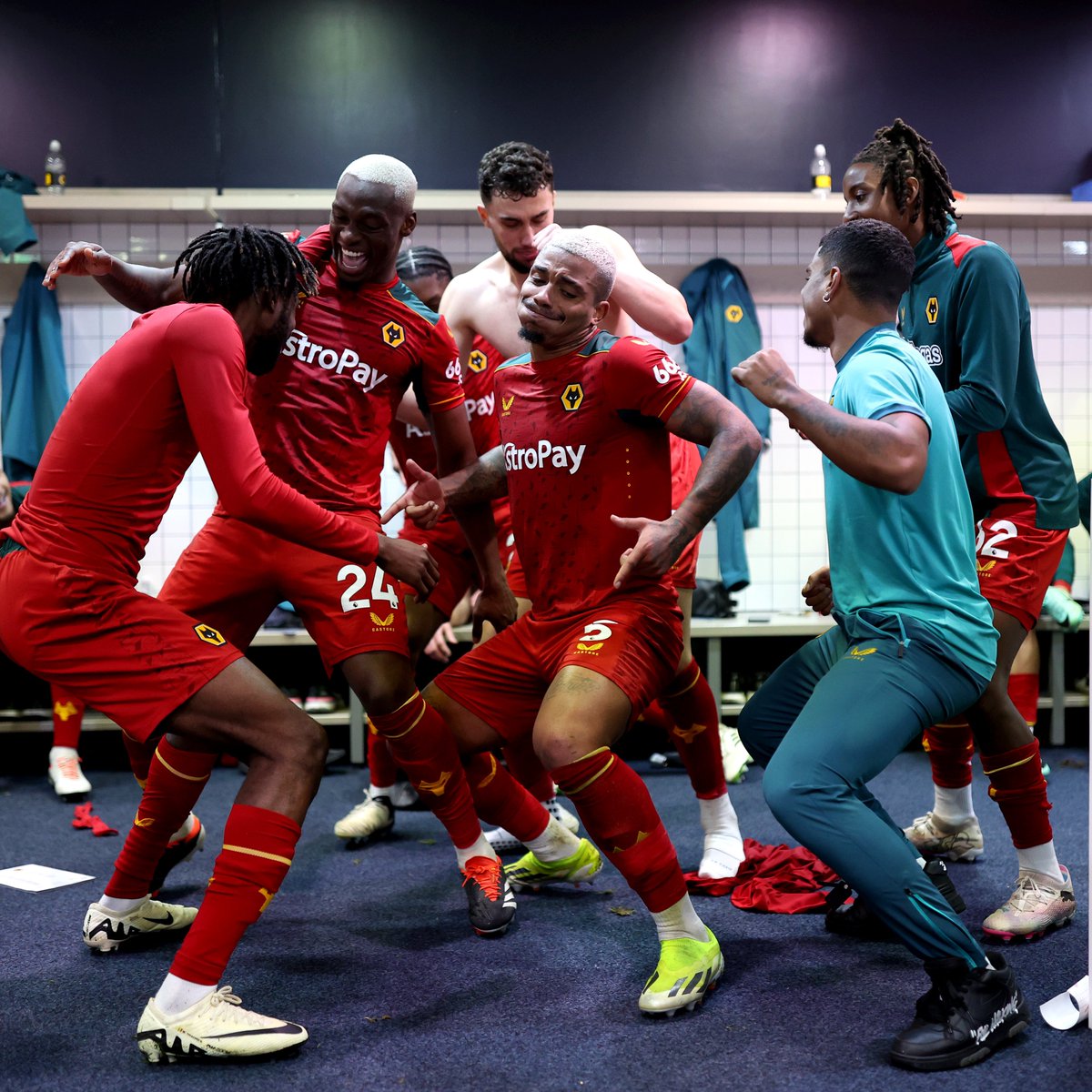 The <a href="/Wolves/">Wolves</a> dressing room is such a vibe 🕺😂