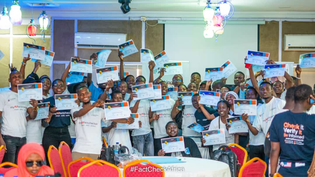 TeemahOfLagos's tweet photo. I am glad I was able to attend the most insightful and fun filled training, a day digital and media workshop in Ibadan, Oyo State. The programme was organized by @FactC_Africa funded by the U.S Embassy. A
#brainbuilder https://t.co/vU5MoZLm7E