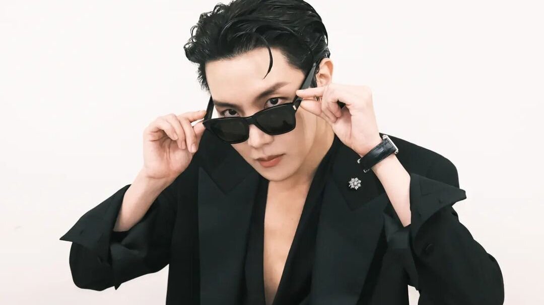 PopBase's tweet image. Happy 30th birthday to the talented J-Hope of BTS.

The rapper singer-songwriter, dancer, ambassador and producer has made a name for himself through his various talents. His mixtape and debut solo album were met with acclaim and worldwide success, further cementing him as one of…