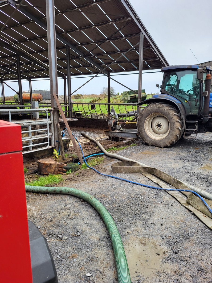 Our Paulmichl GmbH Separator flat out the last while, copping well here with thick slurry on this 800 head finishing unit in North Kilkenny. Nutrient testing and Trials ongoing at the minute for the frequent questions been asked at farm level with Tams Grant inclusion  🐮🐮