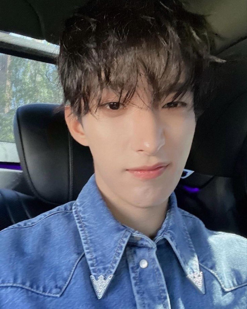 Kwonranghae15's tweet photo. @dkyeomsugarplum HAPPY 218 BROS DAY
#캐럿바라기_도겸이의_생일 
#EternalSunshineDKDay https://t.co/6Cv4jcT6Zo