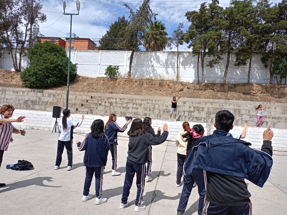 Preparatoria87 Oficial tweet media