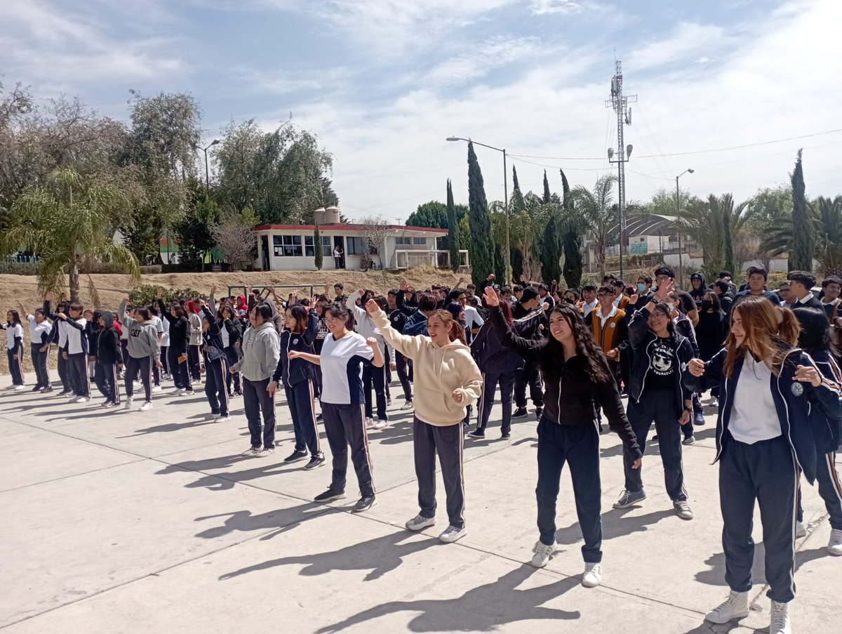 Preparatoria87 Oficial tweet media
