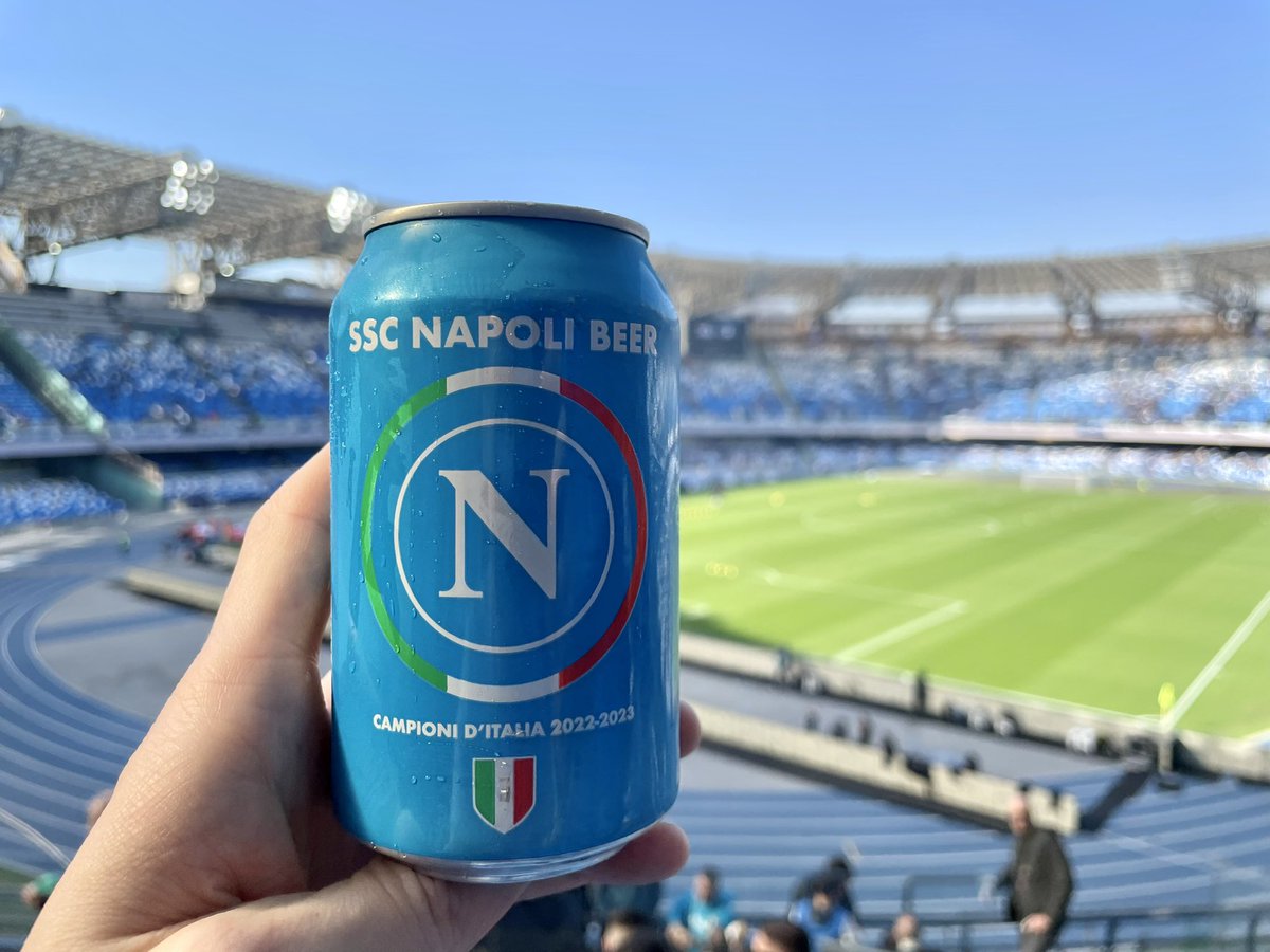 🍺 Beer of champions

#sscnapoli #napoli #napoligenoa