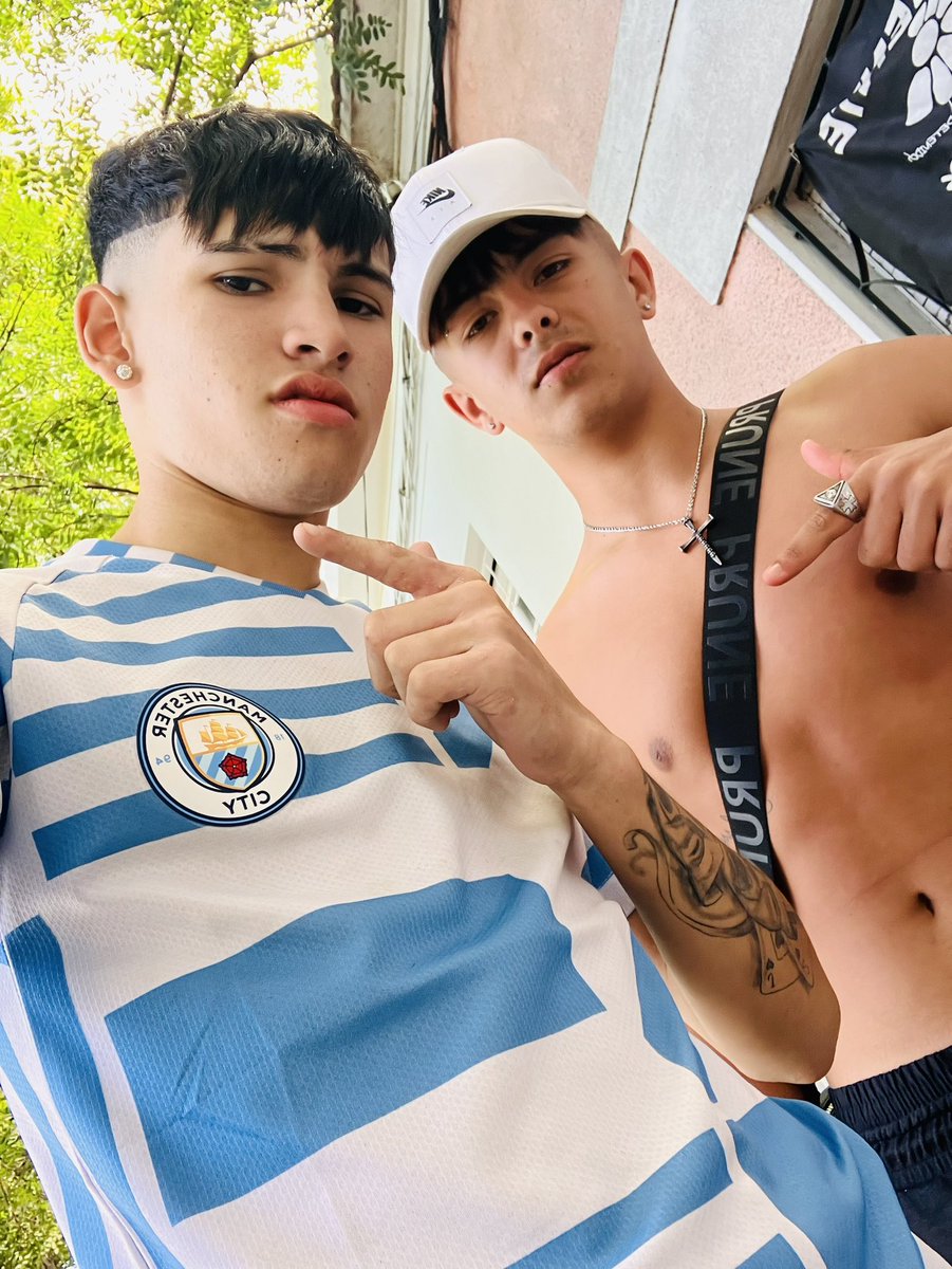 decir q viviamos a media cuadra y ni nos saludabamos,ahora hasta mimadre dice q es la mejor amistad que puedo tener🤷🏻‍♂️❤️