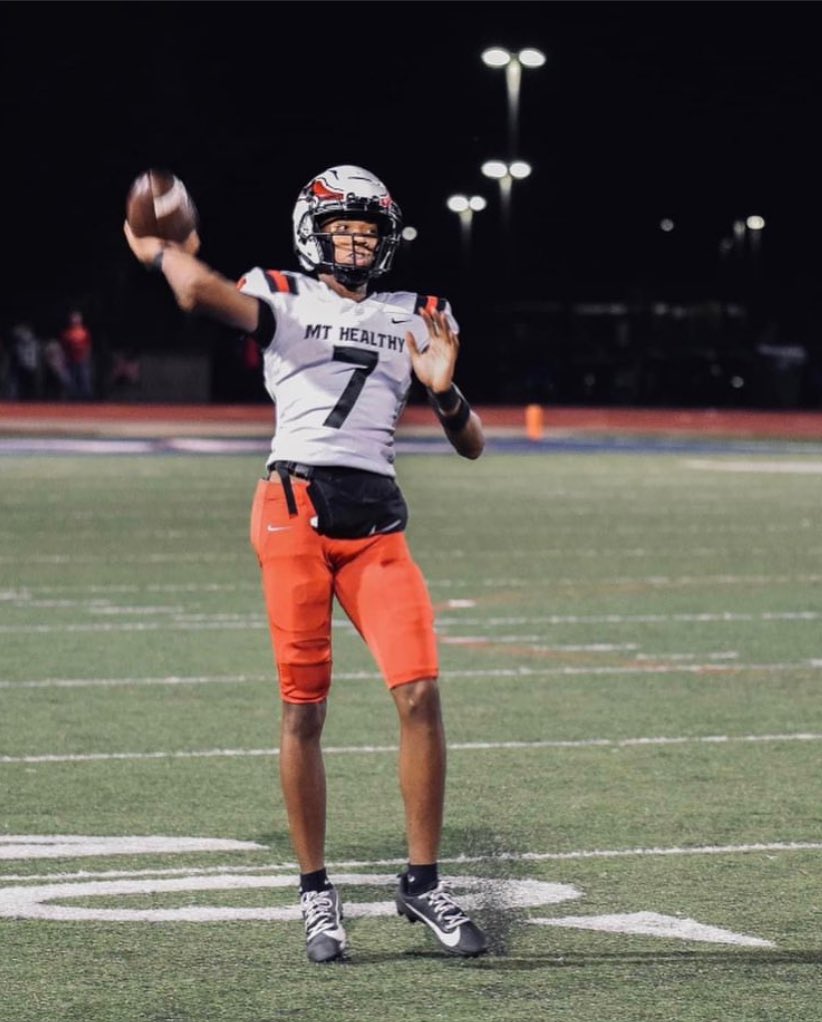 Jahmeirspain7's tweet photo. Thank you @Elite11 @Stumpf_Brian for the invite to this year’s regionals. Let’s work. @Coachjmstevens @allentrieu @chadsimmons_ @MohrRecruiting @maxpreps @On3Recruits @247Sports https://t.co/4bM7SqsZ42
