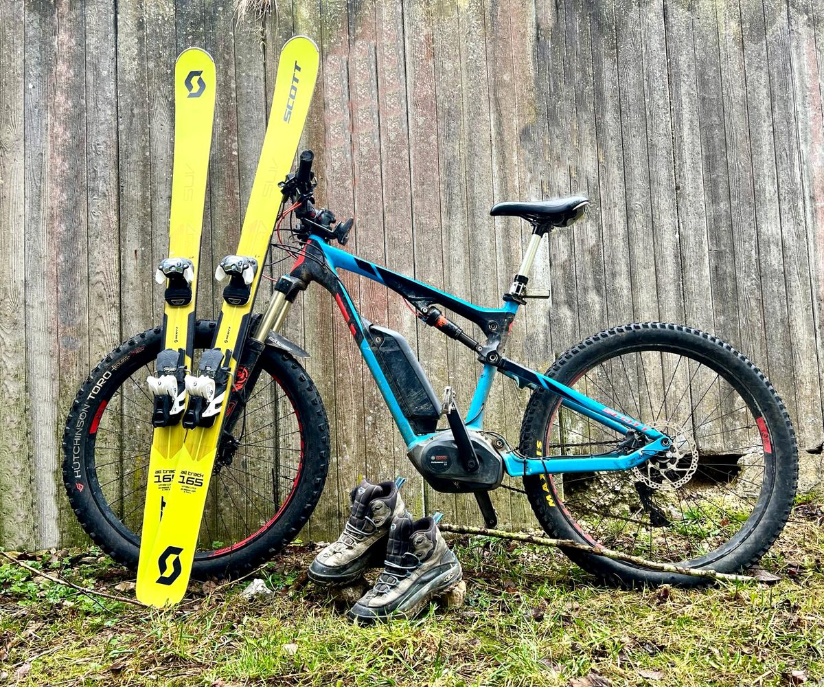 Dès Lundi 19 Février, le Télésiège du Morond permettra de profiter de multiples activités :
🎿Ski avec la piste rouge Troupézy 
🚲VTT avec les pistes bleues Atlas et Cordillère 
🥾 Randonnées sur les crêtes du Mont d’Or 
ℹ️station-metabief.com/fr/informations