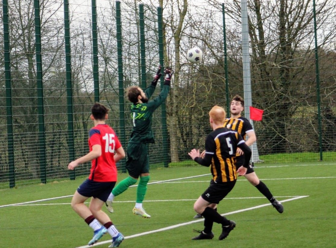 AdvancedGk's tweet photo. Tristan in action today.... Some great saves. AG1 MAMBA SPARK PRO Doing the job.
#AG1Gloves #WeAreAG1 #AG1NewGloveDay #AG1PremiumGloveBrand #HardWorkPaysOff #Goalie4Life
#AdvancedGoalkeepingAG1
#AG1Matrix #AG1ProGloves #Goalie4life https://t.co/B79fouX4Dj