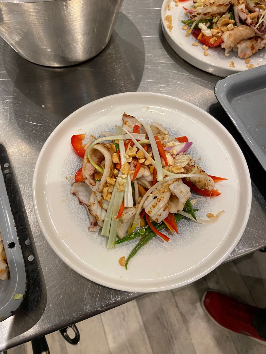 When the boys have been cooking all day <a href="/NickNairn/">Nick Nairn</a> cookschool .. method in my madness getting them vouchers. My dinner sorted this evening 🙌🏻