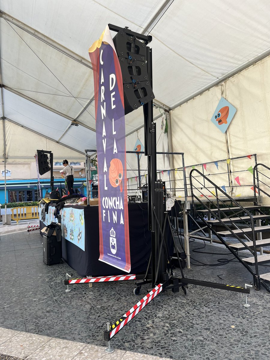 AudiovisionLL's tweet image. Carnaval … trabajo 💪