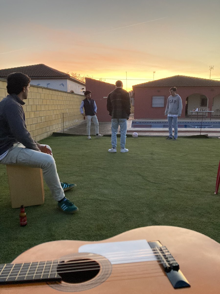 Alfonso Ayllon tweet media