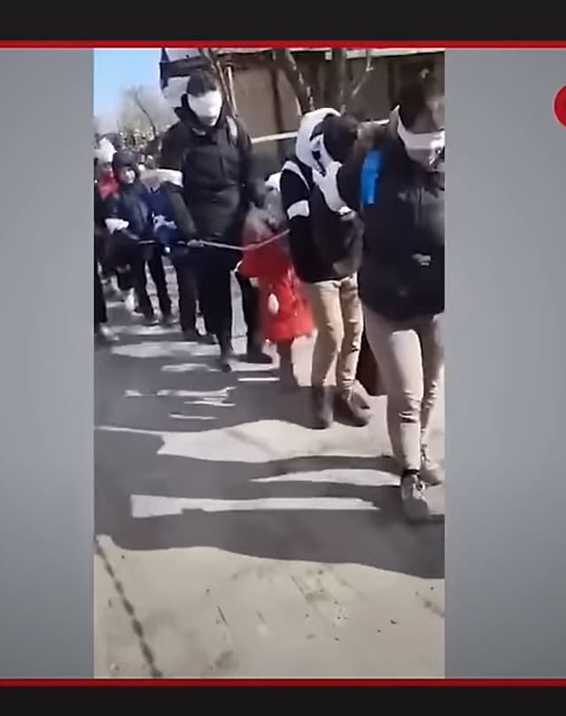 #Russian soldiers tied up children and took them hostage.

Journalists found a camera used by the Russian military during the occupation of Chernihiv region, Ukraine.
There, they saw terrible footage of the treatment of civilian prisoners. Imagine what has been happening in the