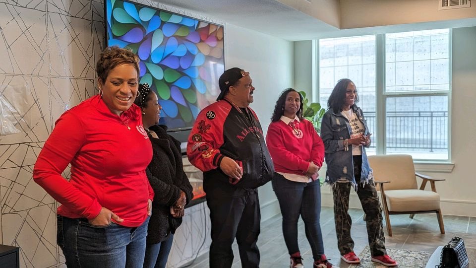 houkappasils's tweet photo. Great service opportunity today providing toiletries and conversation to the seniors at Gala @ MacGregor Senior Living Facility ♥️♥️♥️ https://t.co/Rh1hl0lUOQ
