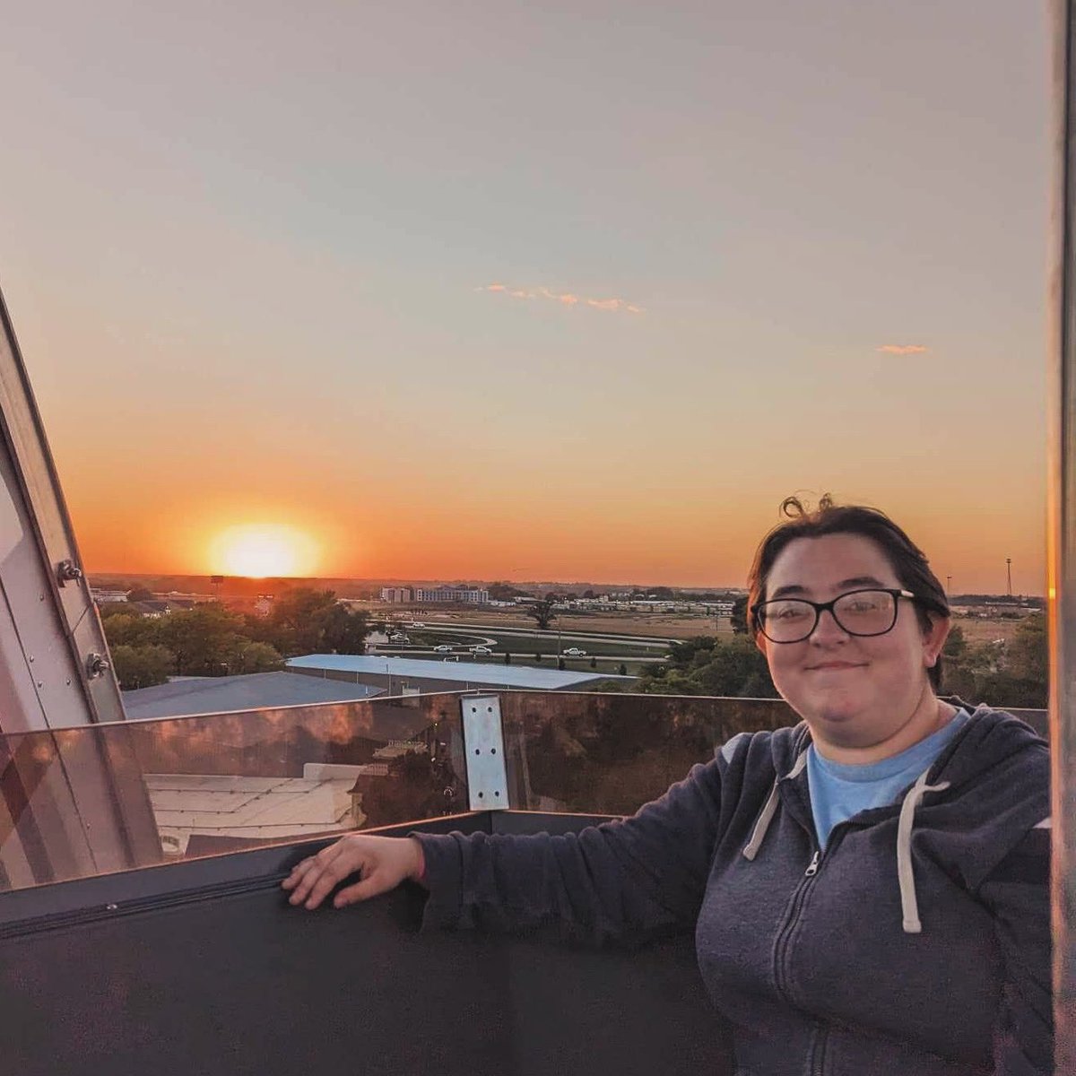 itschrista_'s tweet photo. Part of my heart will never leave that hospital in Des Moines. I will never understand. I love you, KK. I will miss you for the rest of my life. 💔 #Forever24. https://t.co/e2eC2PoyPP