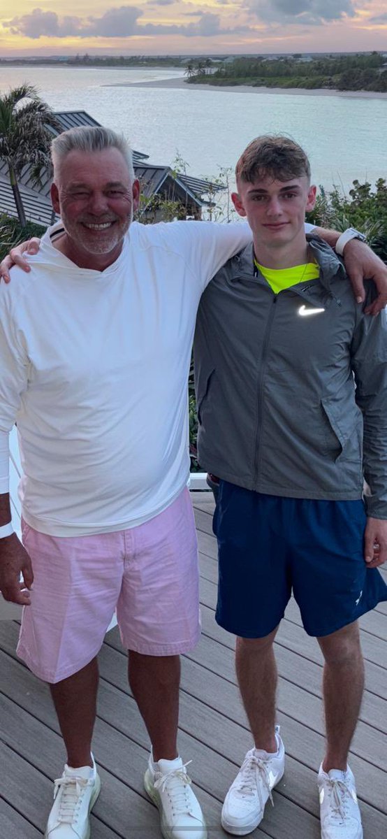 richjfahey1's tweet photo. @DClarkeFndation @DarrenClarke60 @TheAbacoClub Unbelievable few days for Adam and the rest of the guys. Thanks @dclarkefndation and @darrenclarke60 https://t.co/DDG5GIeExm