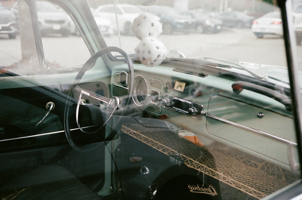 jdctmedia's tweet photo. Shooting old Volkswagen’s on film 🤌🏻 https://t.co/K3IafrRBWq