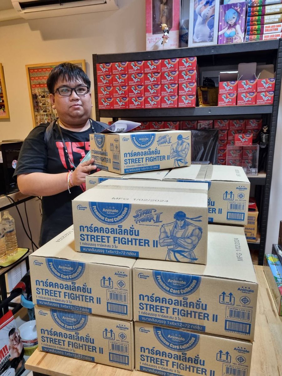 patsakornfifa's tweet photo. Lot Day 1 มันก็จะพีคๆ แบบนี้ค่อยคุ้มค่ากับที่พรีออเดอร์ไป 😂😂😂
#StreetFighter
#animateในตำนาน
#tvmagazine
#1990s https://t.co/dSNHgTiTey