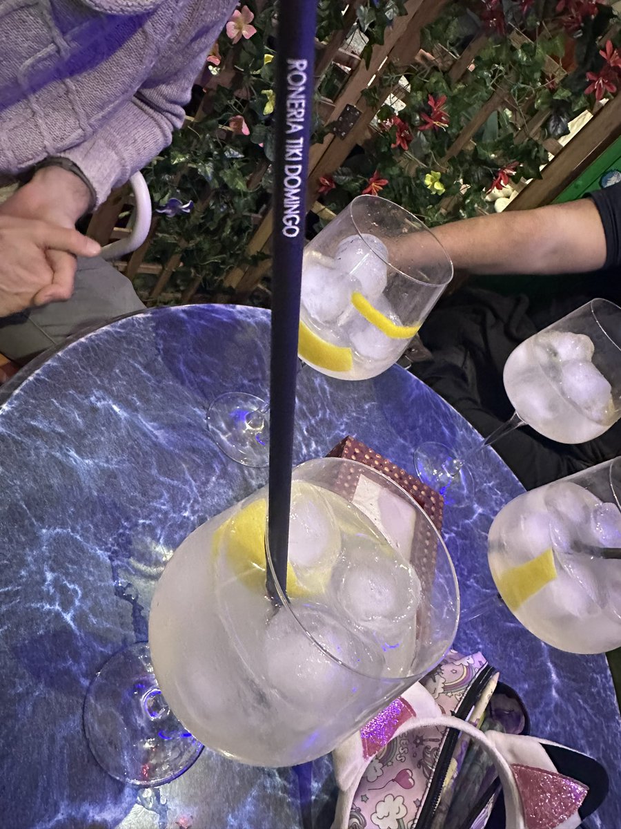 Disfrutando, como no puede ser de otra forma, en <a href="/bardomingo/">Domingo Bernardo</a>