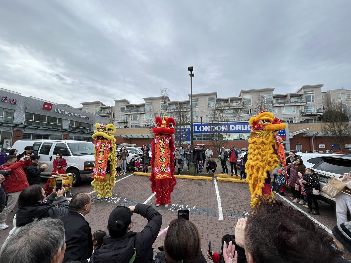 Lenny Zhou 🇨🇦🇺🇦 (@lennynanzhou) on Twitter photo Start the long weekend with the annual Lunar New Year Celebration hosted by <a href="/VDBIA1/">VictoriaDrive BIA</a>.
How amazing to be able to celebrate the year of dragon with one of the most diverse communities in city of Vancouver! 🧧🎊🐉 Start the long weekend with the annual Lunar New Year Celebration hosted by <a href="/VDBIA1/">VictoriaDrive BIA</a>.
How amazing to be able to celebrate the year of dragon with one of the most diverse communities in city of Vancouver! 🧧🎊🐉