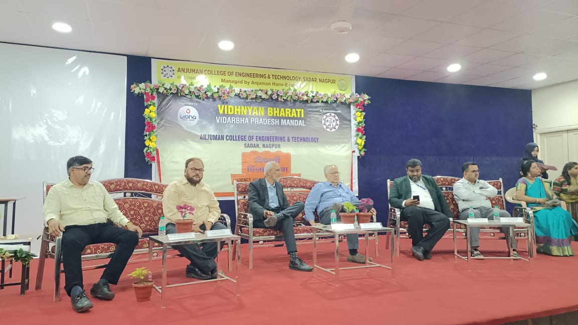 ViBhaVidarbha's tweet photo. Inauguration Program of Vidyarthi Vidhnyan Mela's Science Model Competition 2024!
Science Model Exhibition 2024 organized by VIBHA VIDARBHA in association with ANJUMAN ENGINEERING COLLEGE, NAGPUR!
@Vibha_India
#ScienceModelExhibition #Science https://t.co/uSH3vAKCEW