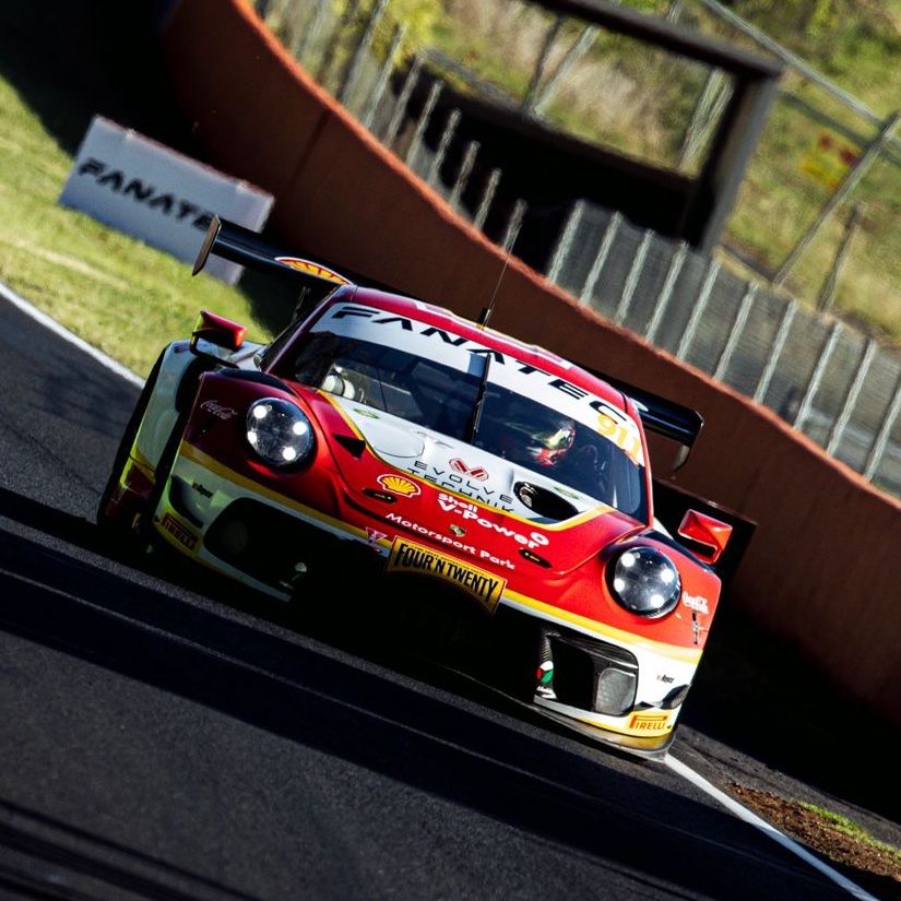 PorscheRaces's tweet image. #IntGTC - Pretty strong start from @jaxonevans_ in the #B12HR: With his #PhantomGlobalRacing&apos;s #911GT3R, supported by @Team75Bernhard, he worked his way up from P18 to P11 in the dark 1st hour.

#MantheyEMA #Porsche #912 is P4, #TheBendMantheyEMA #911 P9, leading #ProAm