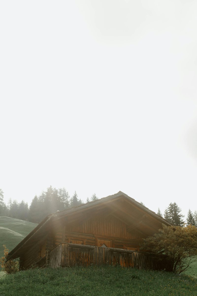 CarKeyManhattan's tweet image. A true gem! The composition and color palette evoke a sense of tranquility and beauty. #TranquilCanvas