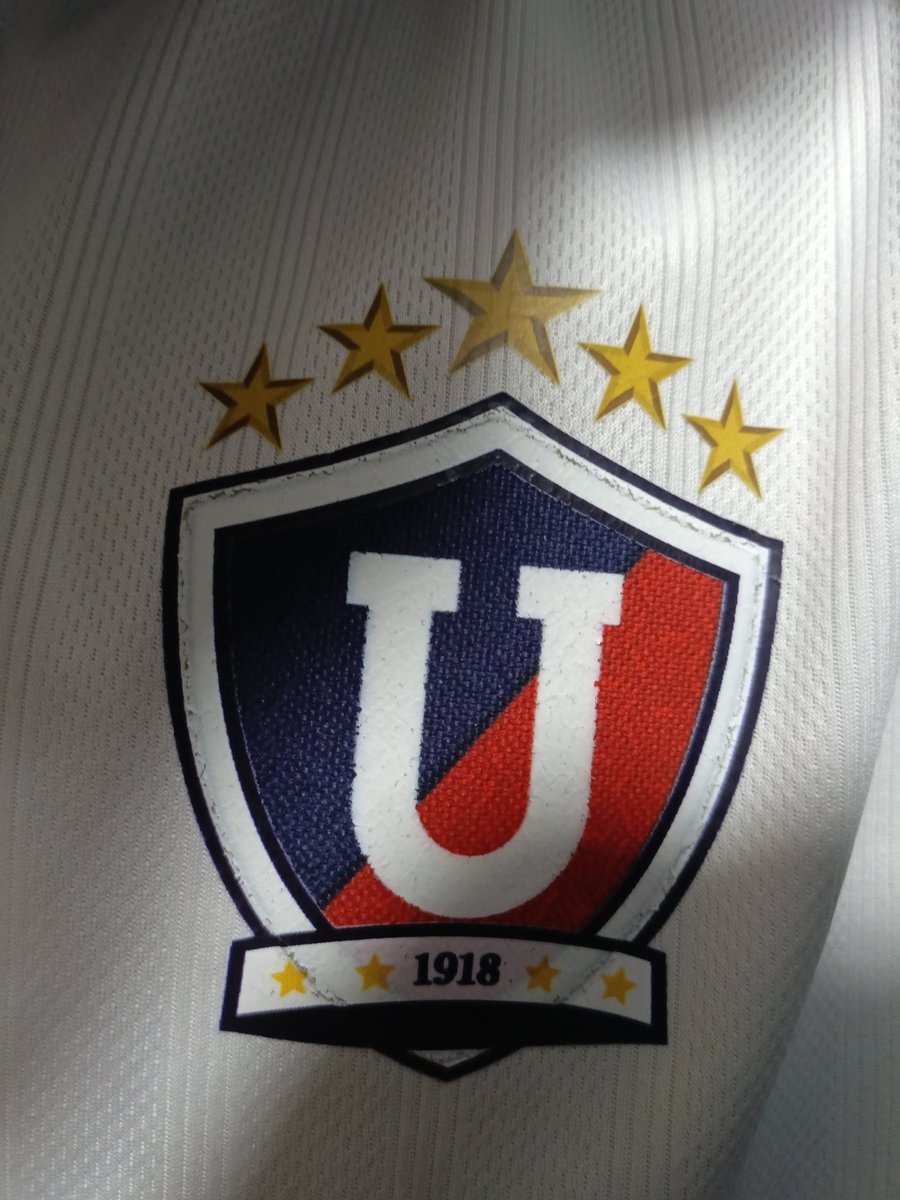 Escudo LDU 2025
#NocheBlanca2024 
#LDUQ 
#LDU