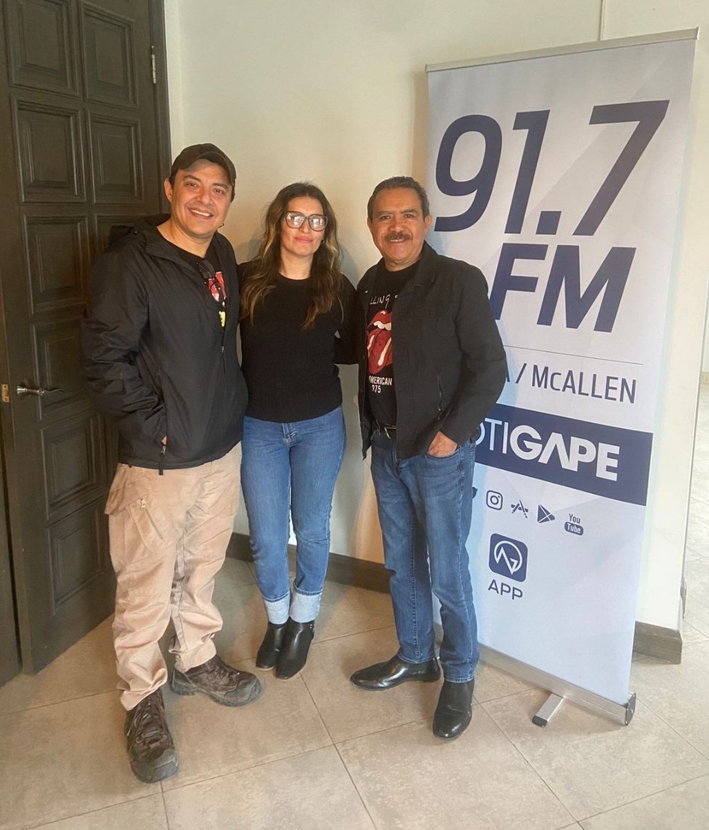 Hoy estuve con Thamara Puente y con Jorge Barba en 'El Patíbulo' que sale al aire en 91.7 FM de NotiGAPE Hablamos de muchas cosas y  de mi regreso a la empresa este 19/02  con 'Desde la frontera'. De 7 a 8 am en 91.7 FM y 1390 AM #Reynosa 93.5  #Matamoros y 104.1 FM #NuevoLaredo