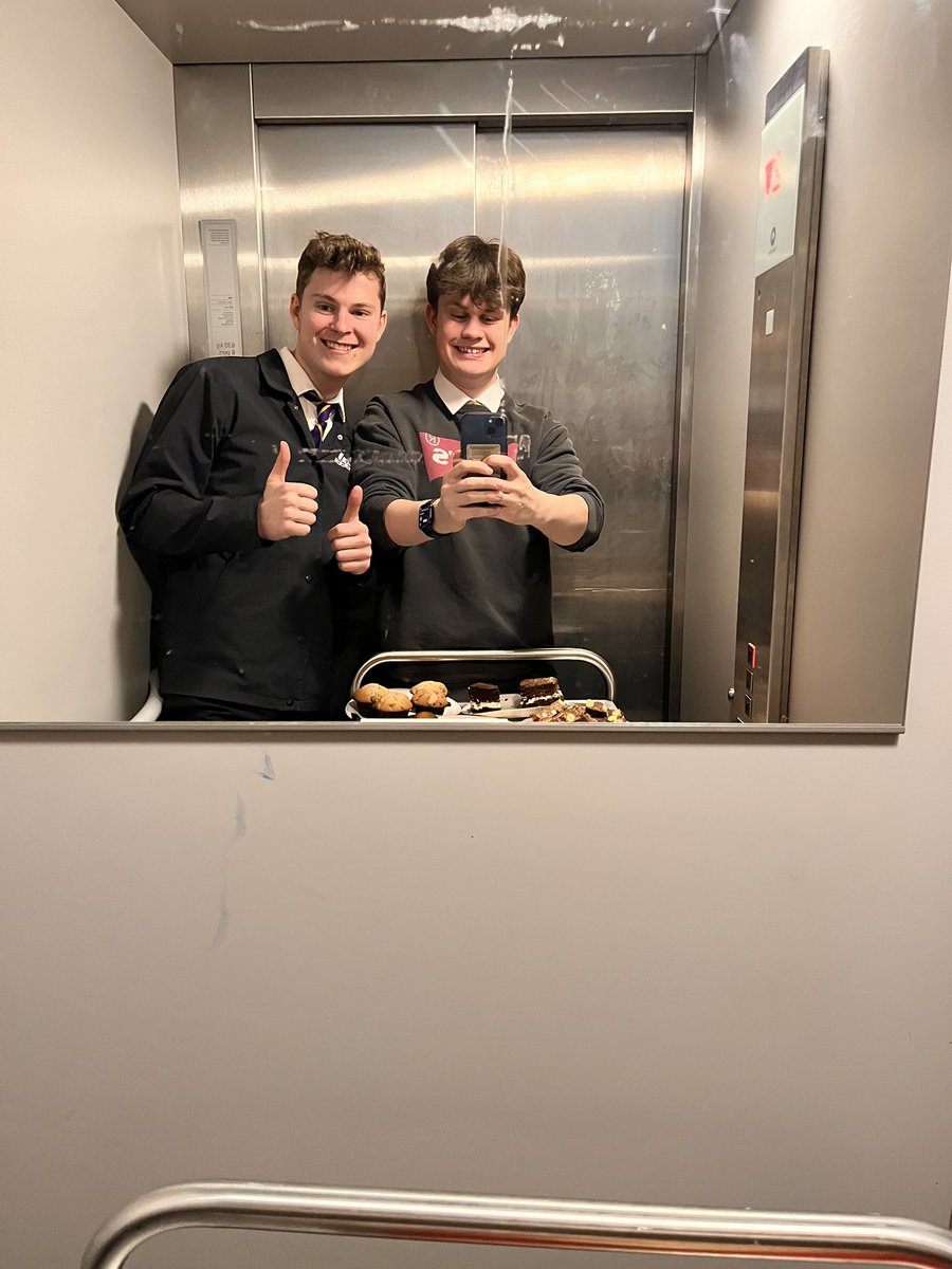 Successful bake sale held by S6 last Friday to raise funds for their prom! We raised an amazing £320! Thanks to everyone, staff and pupils, who donated at break/lunch or when we can round classes during the day, we are all very grateful. 🧁🐉💙