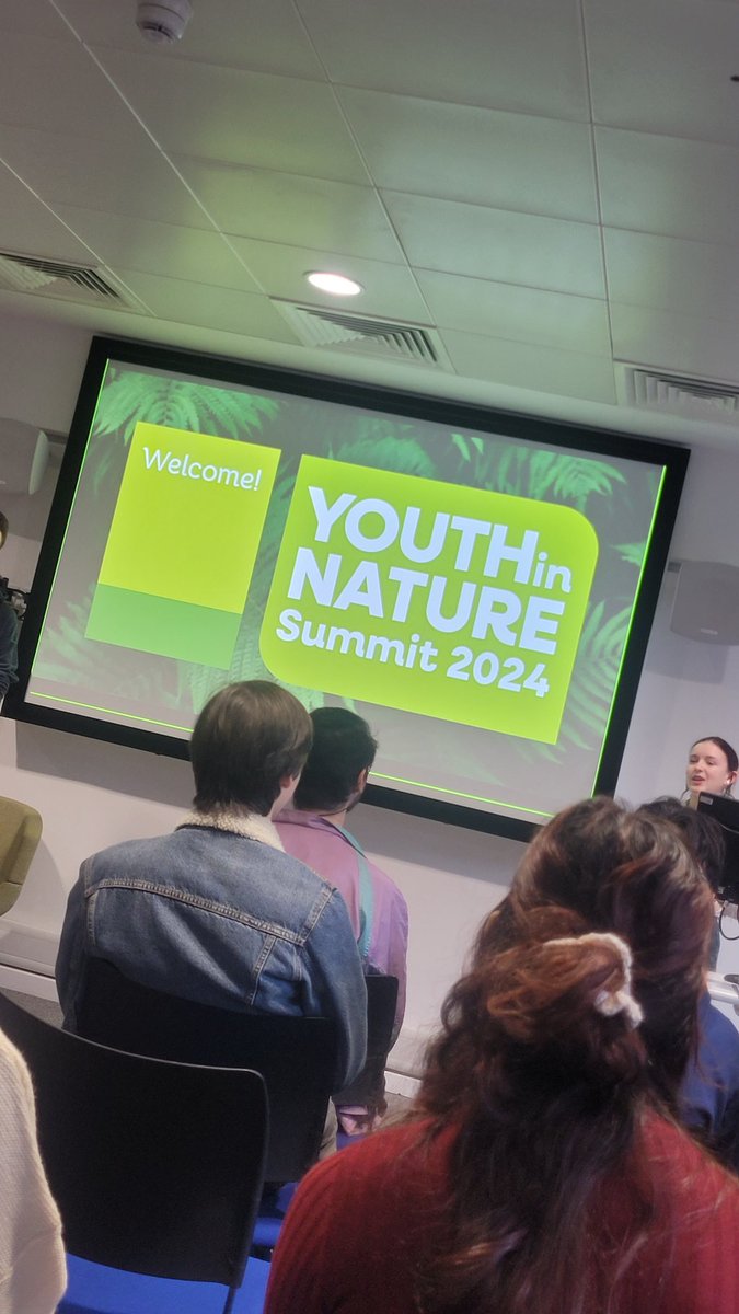 weekates88's tweet photo. Inspiring first day of the #YouthinNatureSummit in #DavidAttenboroughbuilding, Cambridge @ZoologyMuseum. Lots of great speakers, chats, fun &amp; even some art with @aliciahaydenart 🐦❤️ So much to take away for my work with @mcsuk #YouthOceanNetwork 👏🐳🌊 https://t.co/M1GiaTgLAh