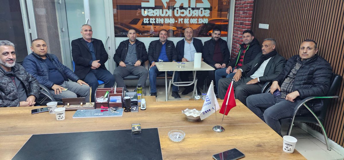 Eski mesai arkadaşlarımızla bir araya geldik. Fikir alışverişinde bulunduk. Kardeşlik hukukumuz daim olsun.