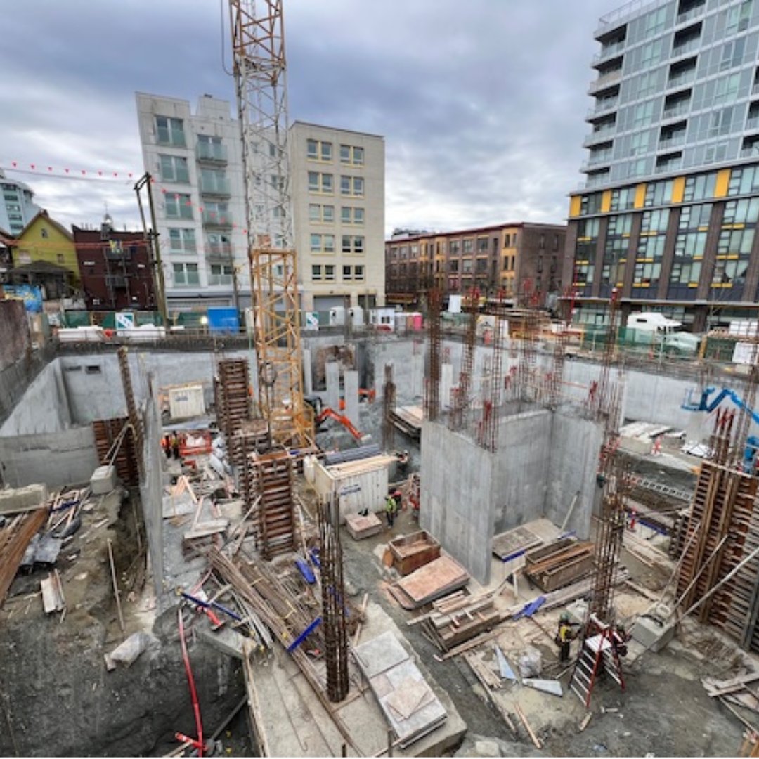 Check it out! The new FIRST UNITED is starting to rise at 320 East Hastings. We couldn’t be more excited to be building this purpose-built facility that will provide community, connection and care in the #DTES. firstunited.ca/first-forward-…. Thanks to ITC for the photos. #FirstForward