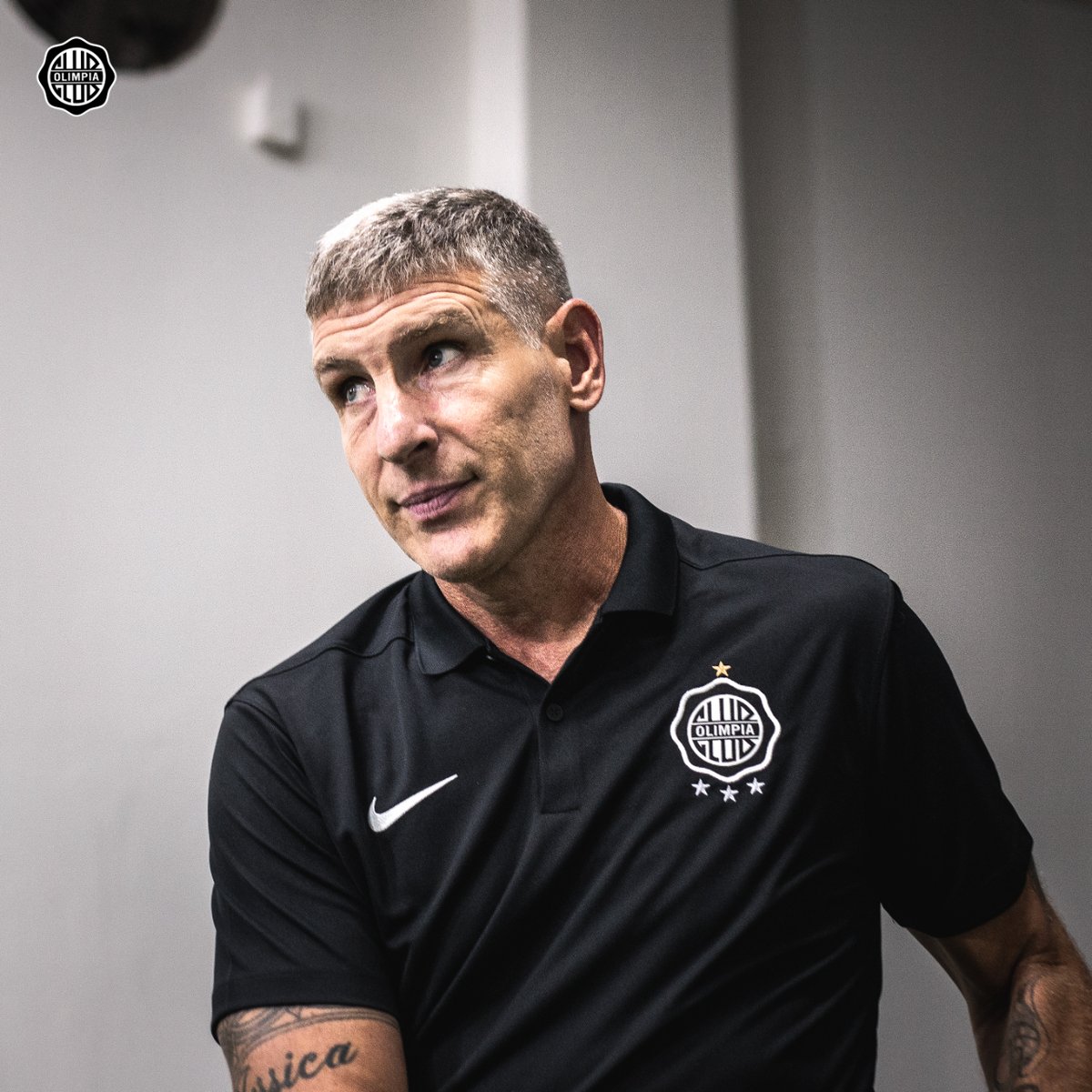 👋🏻🇦🇷

¡Hola, Titán!