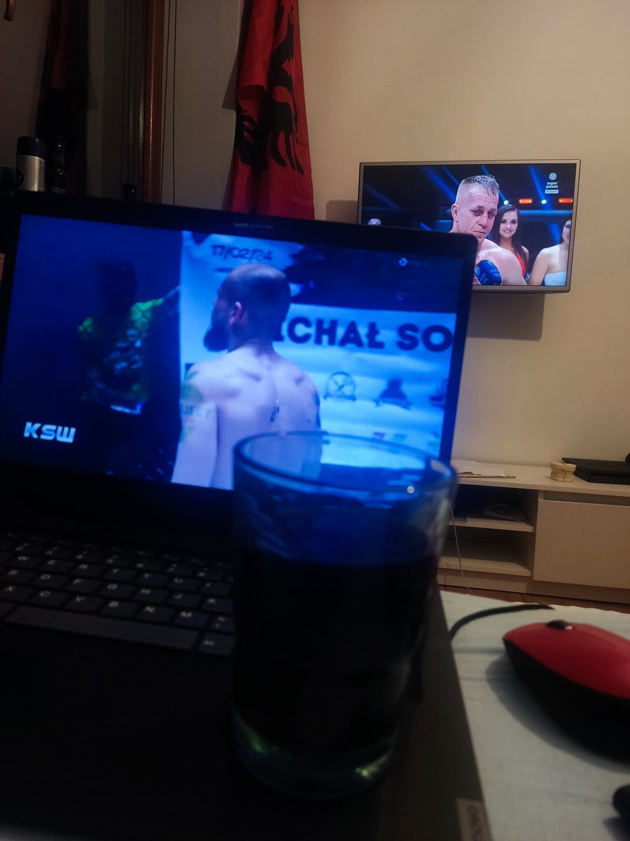 ciuchciarz's tweet photo. Dzisiaj tak:
#KSW89 #FEN52 https://t.co/72StTYiIE1