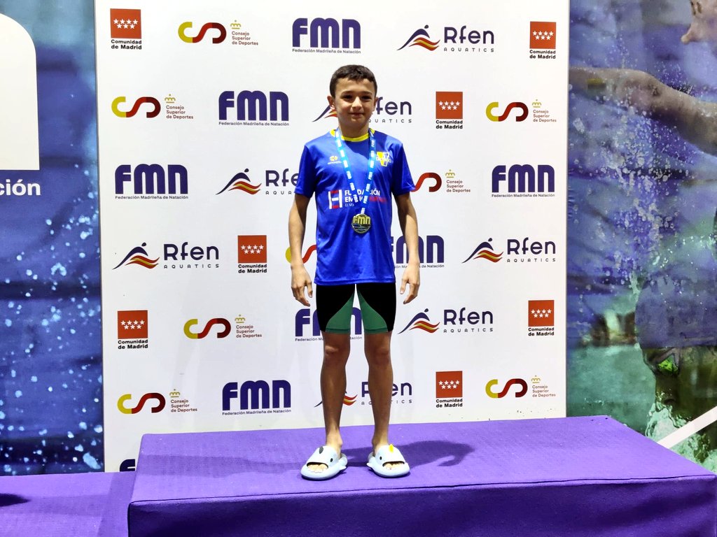 CDEElValle's tweet photo. 🥇 ¡Marco Hernández, Campeón de Madrid 100M!
🥈 Lola Melgosa, subcampeona 100M
🥈 Martina hoyos, subcampeona 200B (🔥 Mínima para el Campeonato de España)
🥇 ¡Relevo Masc. 4x200L Campeones de Madrid (Marco Hernández, Miguel Sánchez, Roque Riesco e Iñaki Martínez)!
¡Enhorabuena! https://t.co/VoZwj783xZ