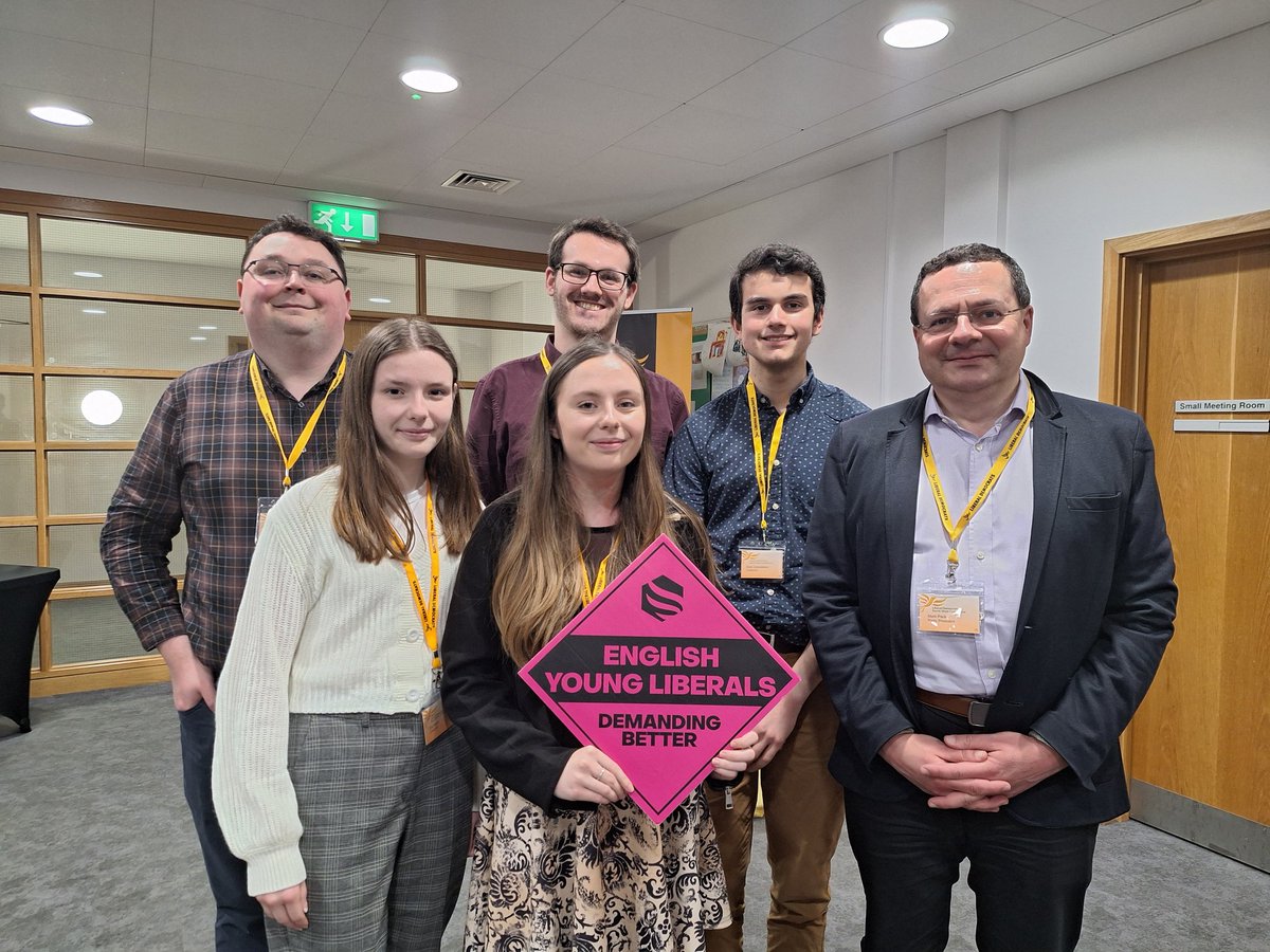 Thank you to <a href="/LibDems/">Liberal Democrats</a> President <a href="/markpack/">Mark Pack 🔶</a> for meeting with our members at NW conference today in Liverpool. 
We are so glad for Mark's advocacy for Young Liberals to get involved at all levels of the party.