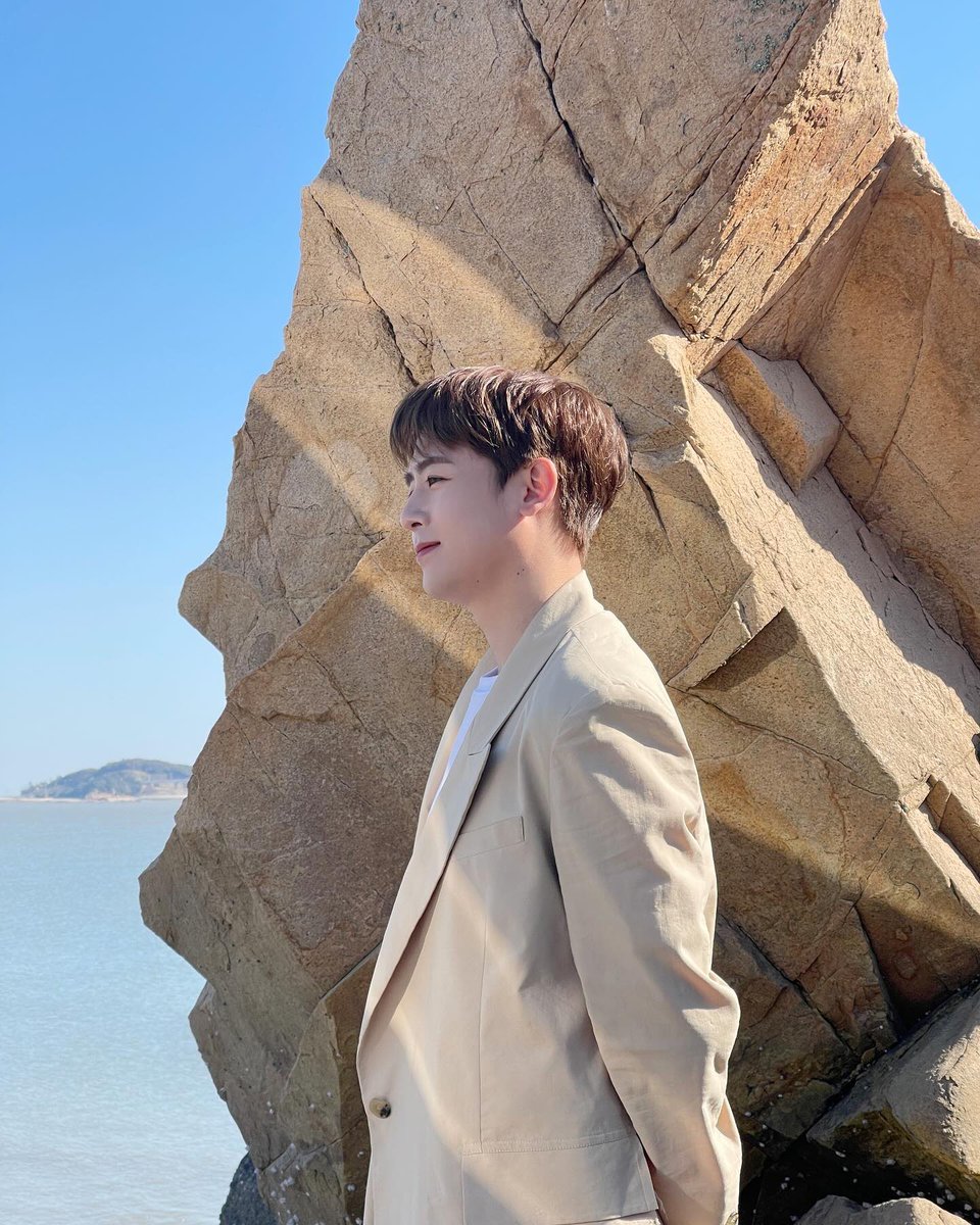 Nichkhun Brazil tweet media