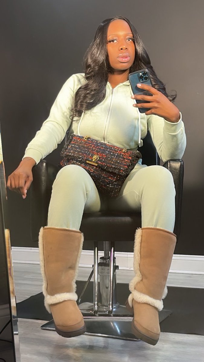 __majjymaj's tweet photo. Y’all Can’t tell me shit when I get my hair done💁🏽‍♀️😍 https://t.co/WtvHEKx4lr