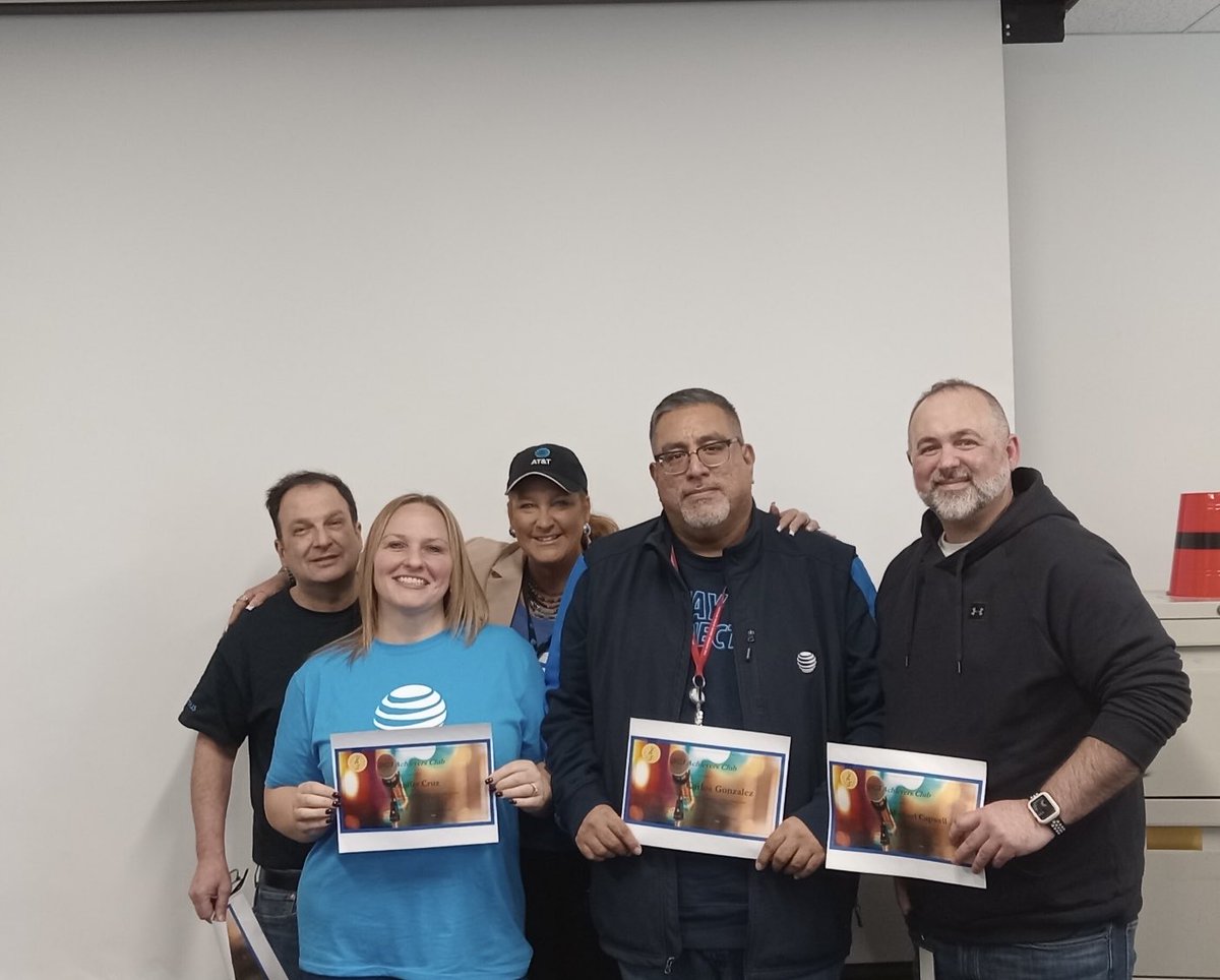BCSS_BMEParamus's tweet photo. #BCSSFamily Here are some of our Achievers Award winners!! #Paramus #2024Kickoff https://t.co/aTz7dhhght
