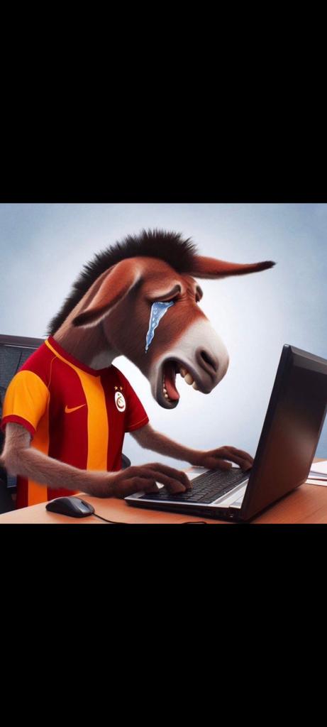 #RizedeKaraGece 
Aglaya aglaya bihal oldunuz mq cocklari
Tarih bugunu asla unutmayacak
Vura vura soke soke aldik maci hemde alnimizin teriyle
Hicbir takim Fenerbahce'ye yatmaz
Cunku 19 a 1 lig halindeyiz...