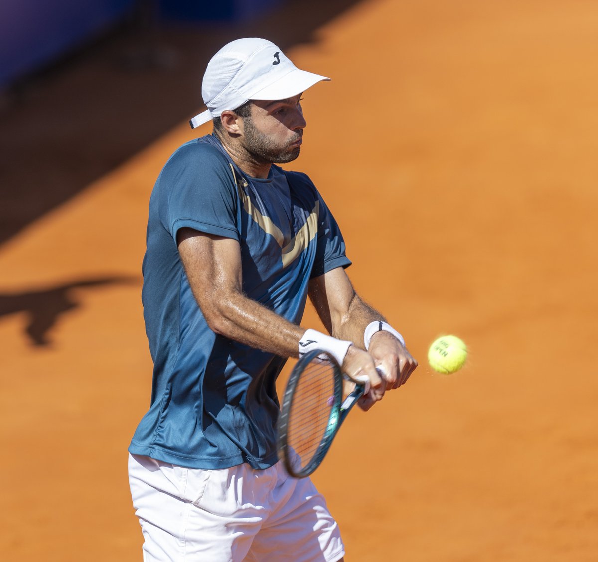 Vaya manera de aprovechar una invitación... <a href="/Facudiazacosta/">Facundo Diaz Acosta</a> (23 años) alcanza su primera final de <a href="/atptour/">ATP Tour</a>. En las SF de #BuenosAires derrotó a Federico Coria por 6-2 y 6-3, en 1h24m. 
Es el 3er WC en llegar a la final del torneo: Puerta en 2005 y Ferrer en 2014.

#ArgentinaOpen