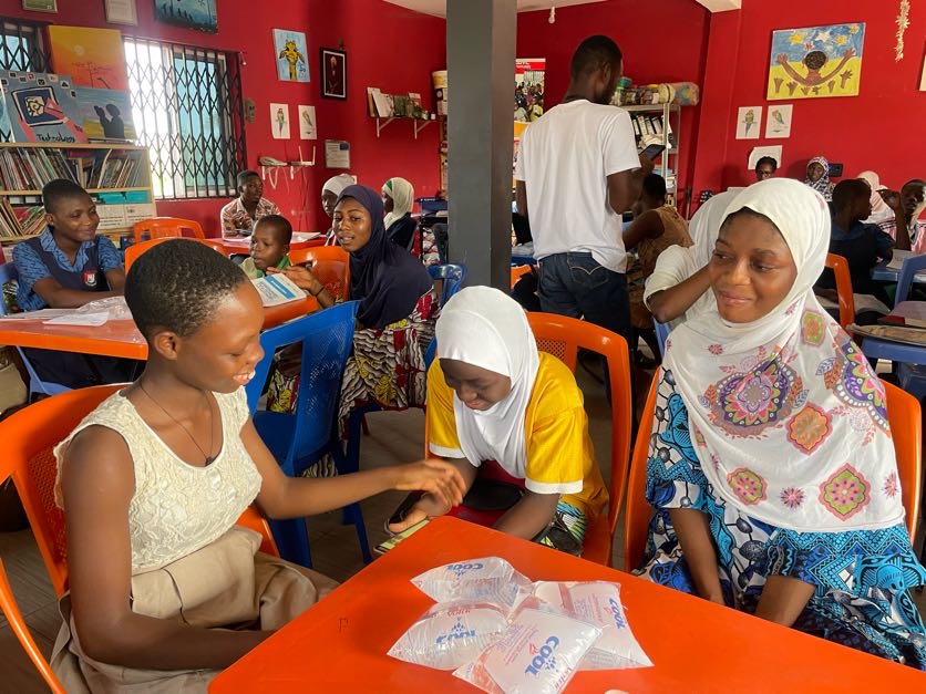 Valentine's Day with a twist at Eclectic Love! Day 3 of #InspirationWeek dove into SDG 3 with <a href="/RainierMallol/">Rainier Mallol ✪ Innovaciones de AI y CX</a>  &amp; Dr. Jolnar Assi, exploring how AI can revolutionize #Health.  Thanks to <a href="/TeensInAI/">teensinai</a> and our amazing team for empowering the next gen innovators.