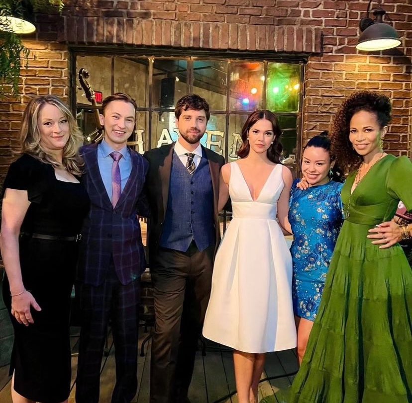 AF2330's tweet photo. The Adams-Foster Fam is back!!!⚓️💗
Next weeks episode of @GoodTrouble 
@MaiaMitchell @TeriPolo1 @cierraramirez @SherriSaum1 @dglambert @haydenbyerly #maiamitchell #teripolo #cierraramirez #sherrisaum #goodtrouble #davidlambert #haydenbyerly https://t.co/DAhwq7hnwb