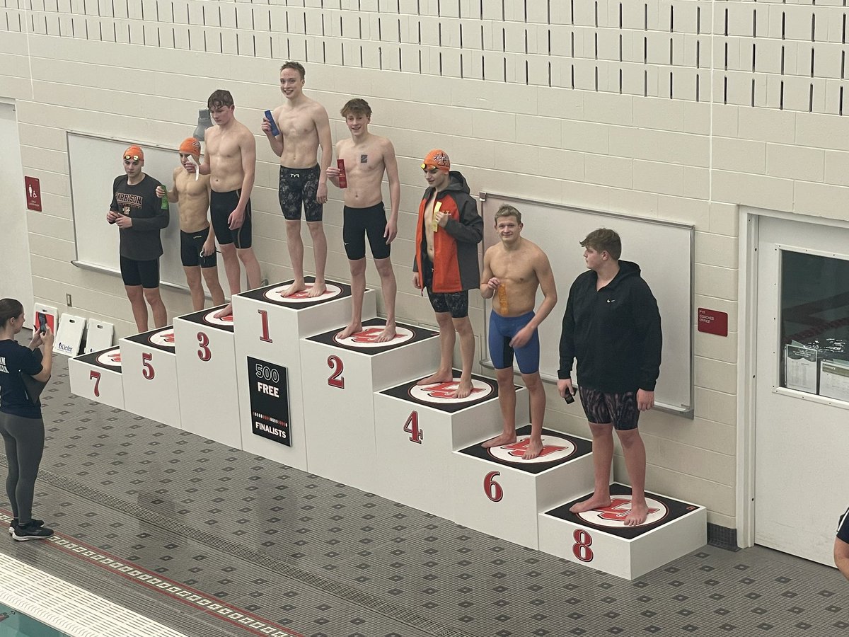 Spencer Dunn was 6th place in the 500 Free.