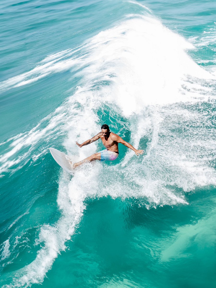 Happy Sunday from 🇦🇺
Gm everyone 🌊🏄🏼‍♂️

Shot on DJI Mavic 3 Pro
#drone #photography #DJI #australia