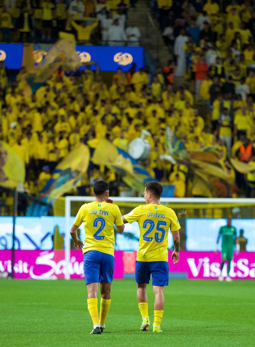 اللهم لك الحمد والشكر 
الف مبروك لعشاق #النصر 
الف مبروك اخواني اللاعبين 💙💛
#النصر_الفتح 
#دوري_روشن_السعودي