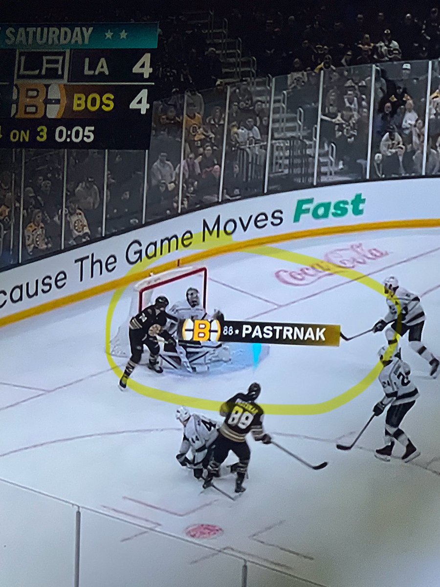 KeithVarney's tweet photo. @NHLBruins Couldn’t see the action from behind @espn terrible graphics blocking the puck. Wtf? @PR_NHL @NHL https://t.co/xlfsPWwwAI